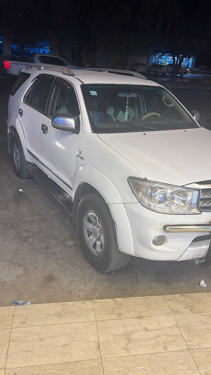 Riyadh, Vehicles, Cars & Trucks , SAR 27000,  Toyota Fortuner,  2010,  Automatic,  580000 KM,  Intimara Valued Till Dec 2027