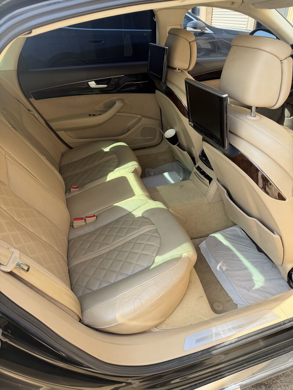 Riyadh, Vehicles, Cars & Trucks , SAR 38000,  Audi A8 L,  2015,  Automatic,  194000 KM,  Audi A8