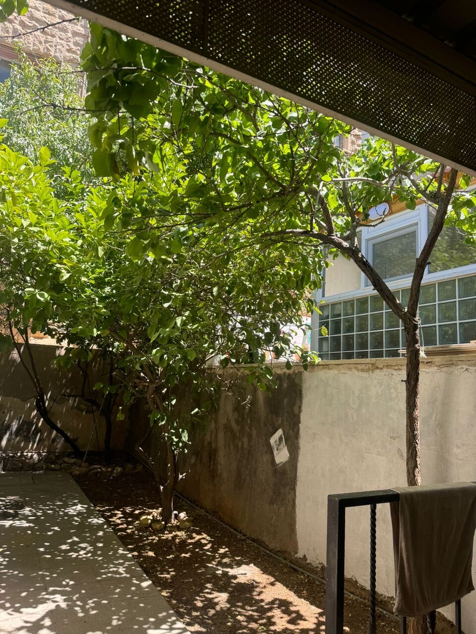 Amman, Housing Exchanges, JOD 450/month,  2 BR,  Modern Fully Furnished Apartment In Jabal Al Lweibdeh &ndash; Ammam