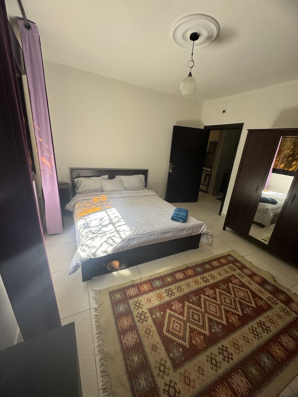 Amman, Housing Exchanges, JOD 450/month,  2 BR,  Modern Fully Furnished Apartment In Jabal Al Lweibdeh &ndash; Ammam