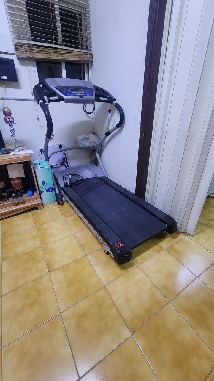 Riyadh, Sporting Goods, SAR 400,  Running Machine For Sale