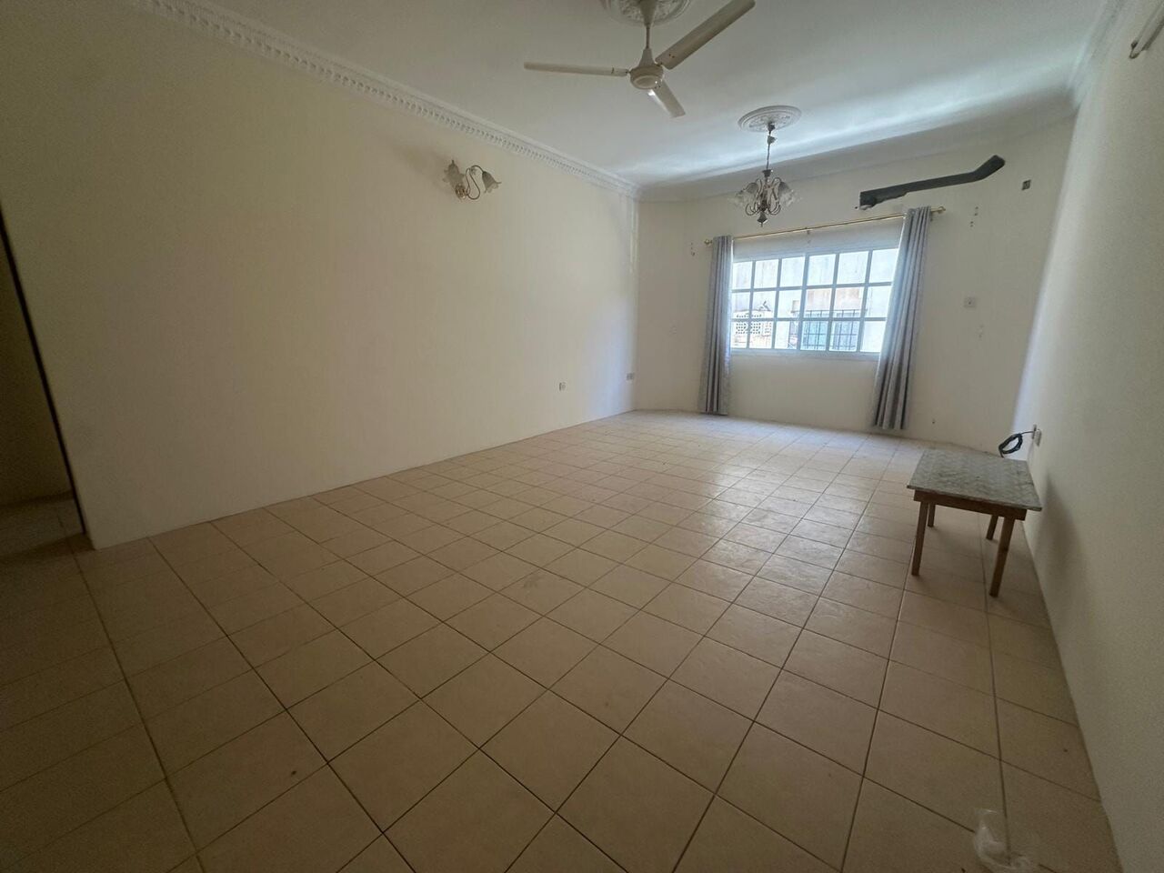 Gudaibiya, Apartments, Flats, Houses & Villas, BHD 240/month,  3 BR,  Gudaibiya:- Spacious 3Bhk Unfurnished Flat On Rent.