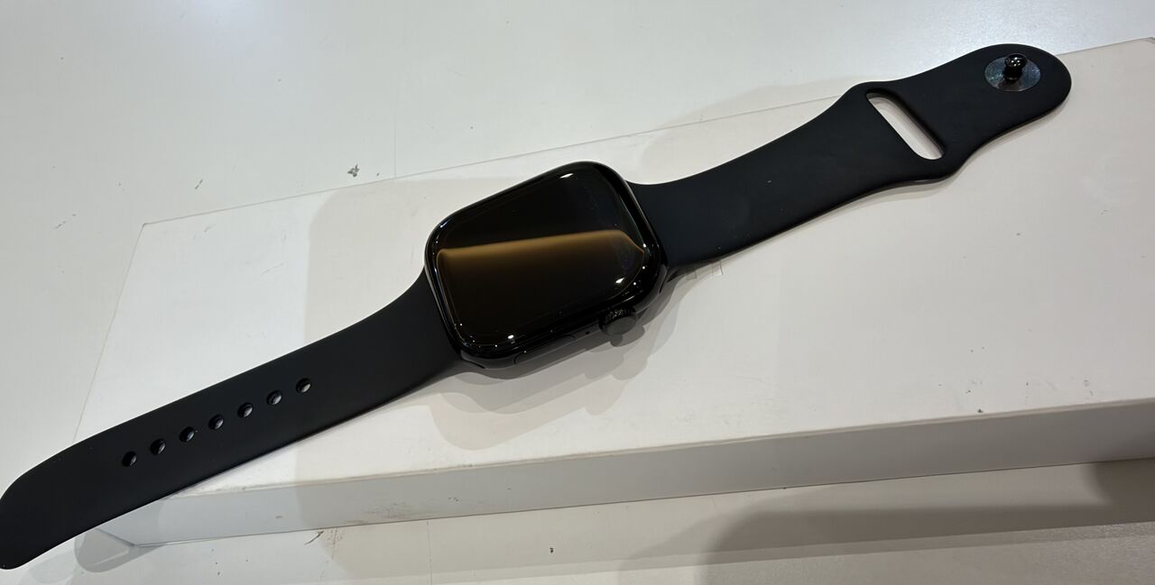 Riyadh, Watches, SAR 900,  Apple Watch Seires 10  (46mm Jet Black GPS)