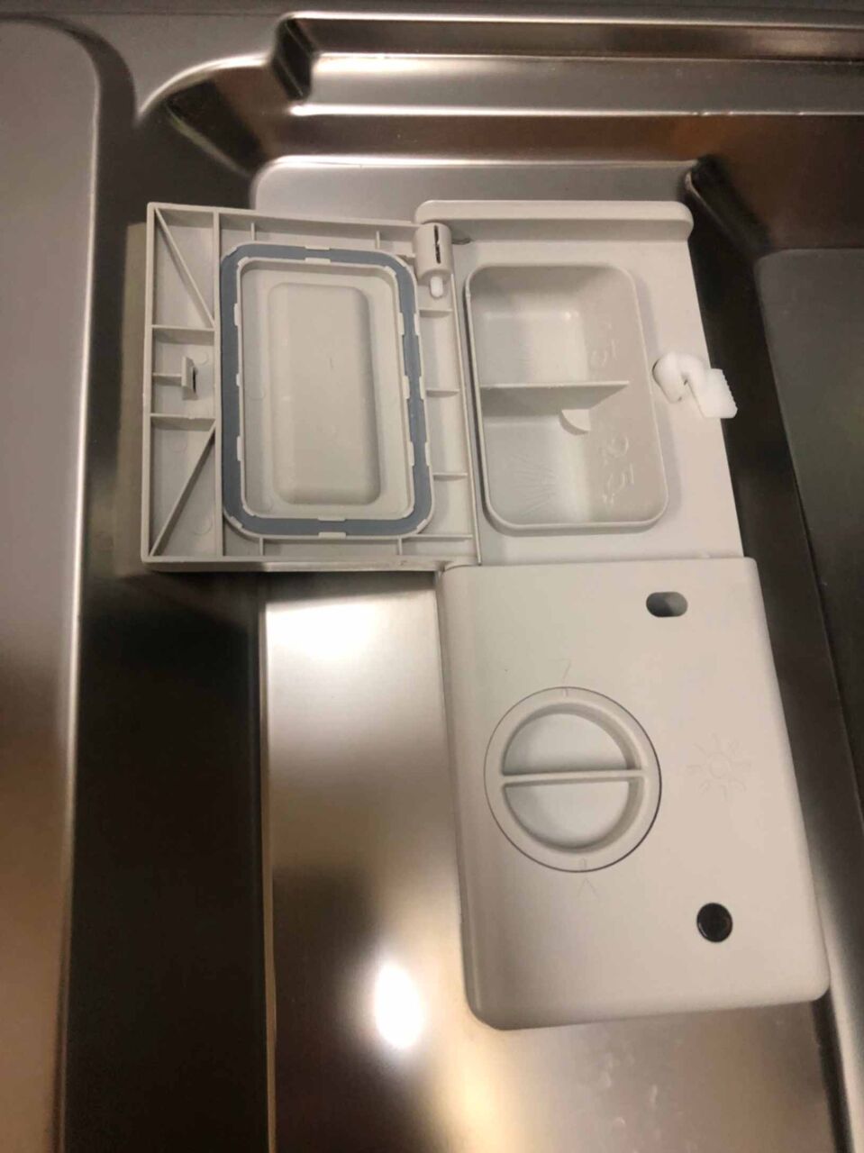 Manama, Appliances, BHD 25,  Dishwasher For Sale