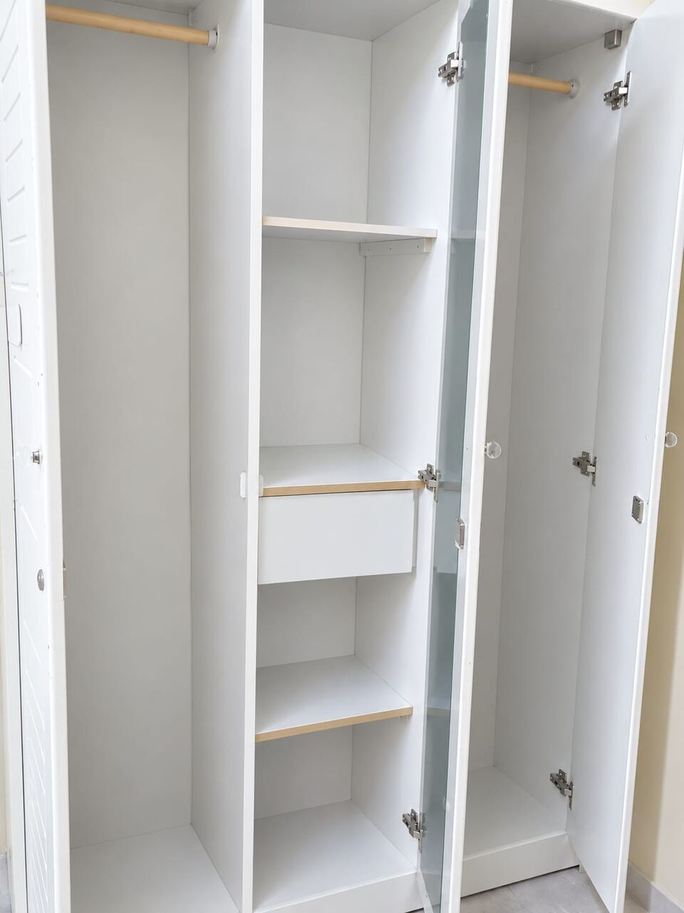 Jubail, Furniture, SAR 600,  Wardrobe ,Reading Table ,computer Table