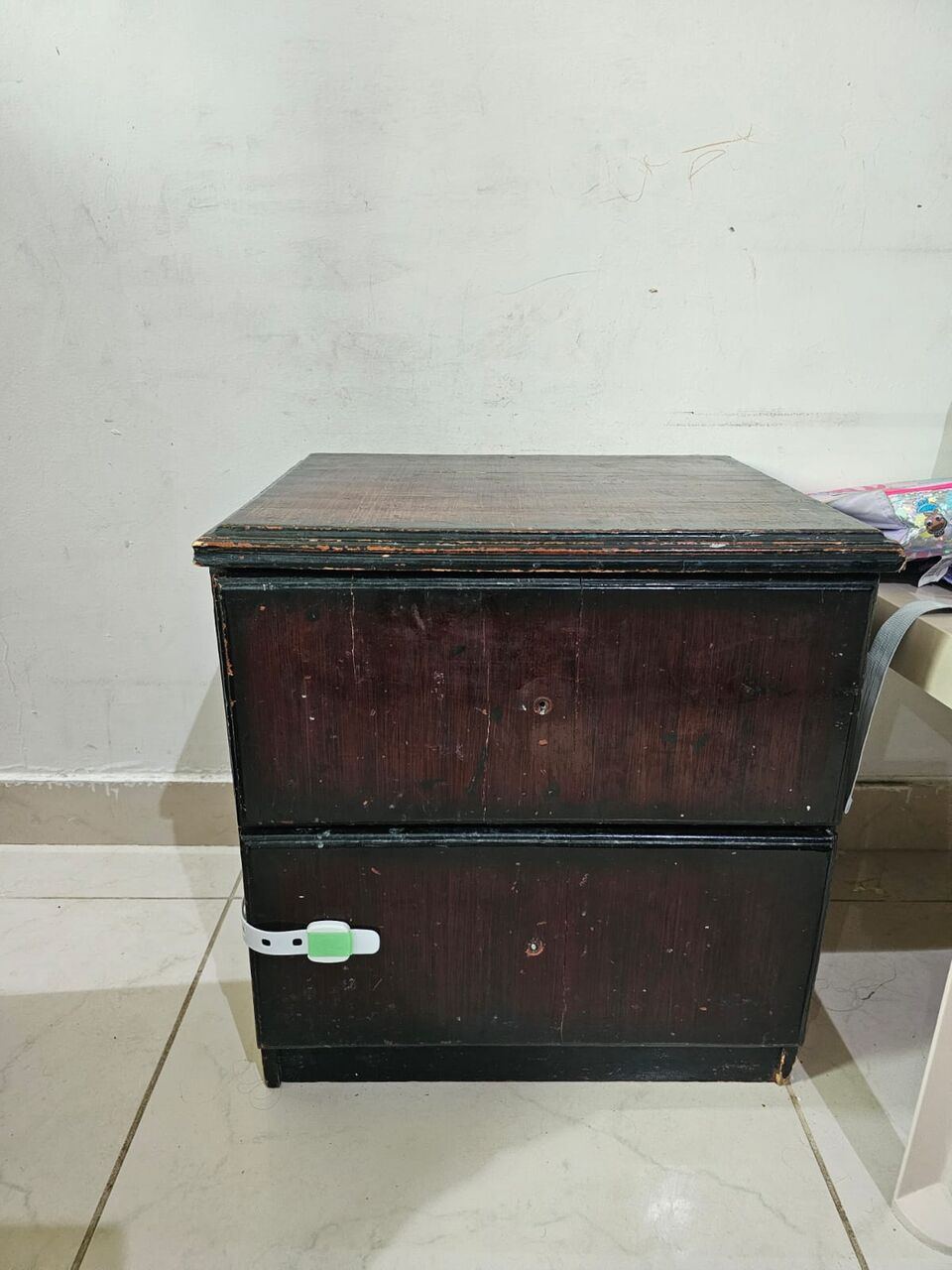 Riyadh, Furniture, SAR 600,  House Moving Sale: Complete Bedroom Sets, Wardrobes, Dining Table & More!