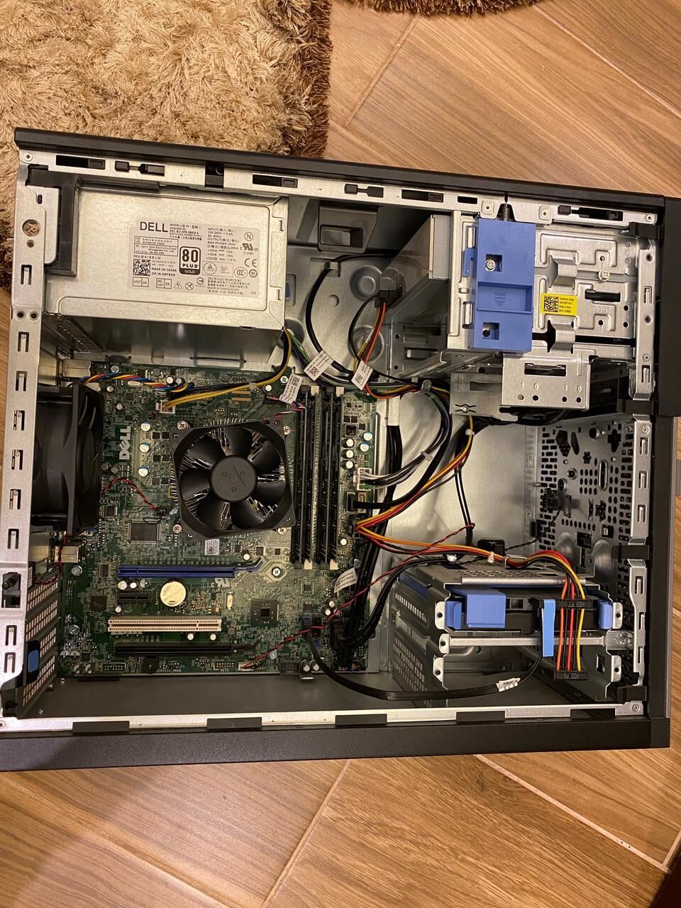 Jeddah, Computers, DELL & LENOVO DESKTOPS