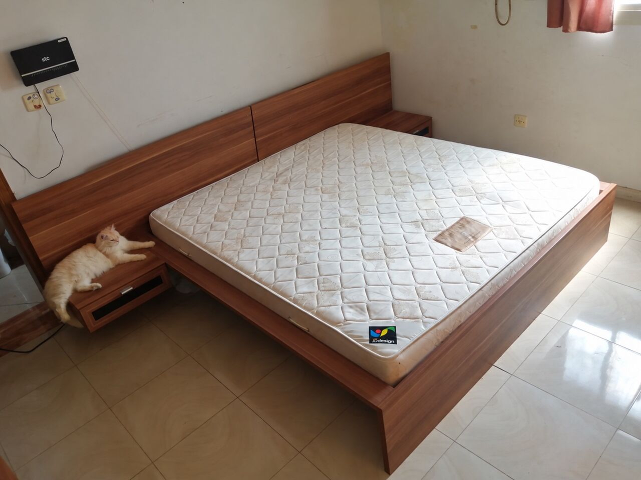 Mushrefah, Furniture, SAR 400,  IDdesign King-Size Wooden Bed Frame With Built-in Nightstands