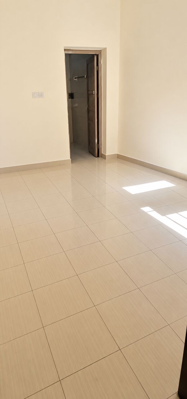 Salmaniya, Apartments, Flats, Houses & Villas, BHD 160/month,  3 BR,  For Rent: Apartment In Salmaniya, Within Walking Distance Of Salmaniya Hospital.