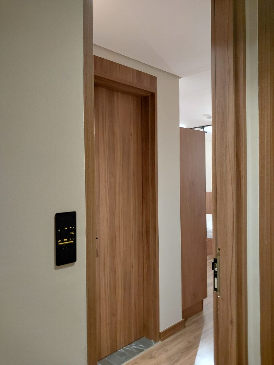 Manama, Apartments, Flats, Houses & Villas, BHD 220/month,  Studio,  Furnished Studio Flat For Rent With EWA| With Ac