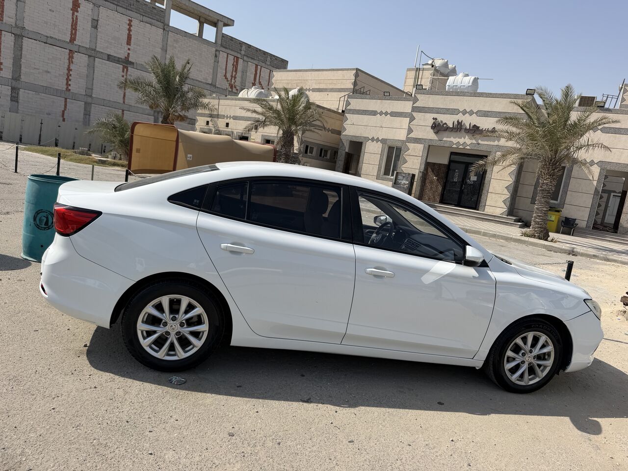 Riyadh, Vehicles, Cars & Trucks , SAR 23000,  MG5,  2021,  Automatic,  42000 KM,    Model SAIC Motors Company