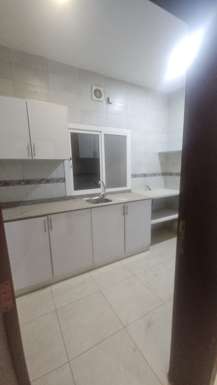 Salmaniya, Apartments, Flats, Houses & Villas, BHD 225/month,  1 BR,  1 Bedroom Furnished Flat For Rent With Ewa Unlimited