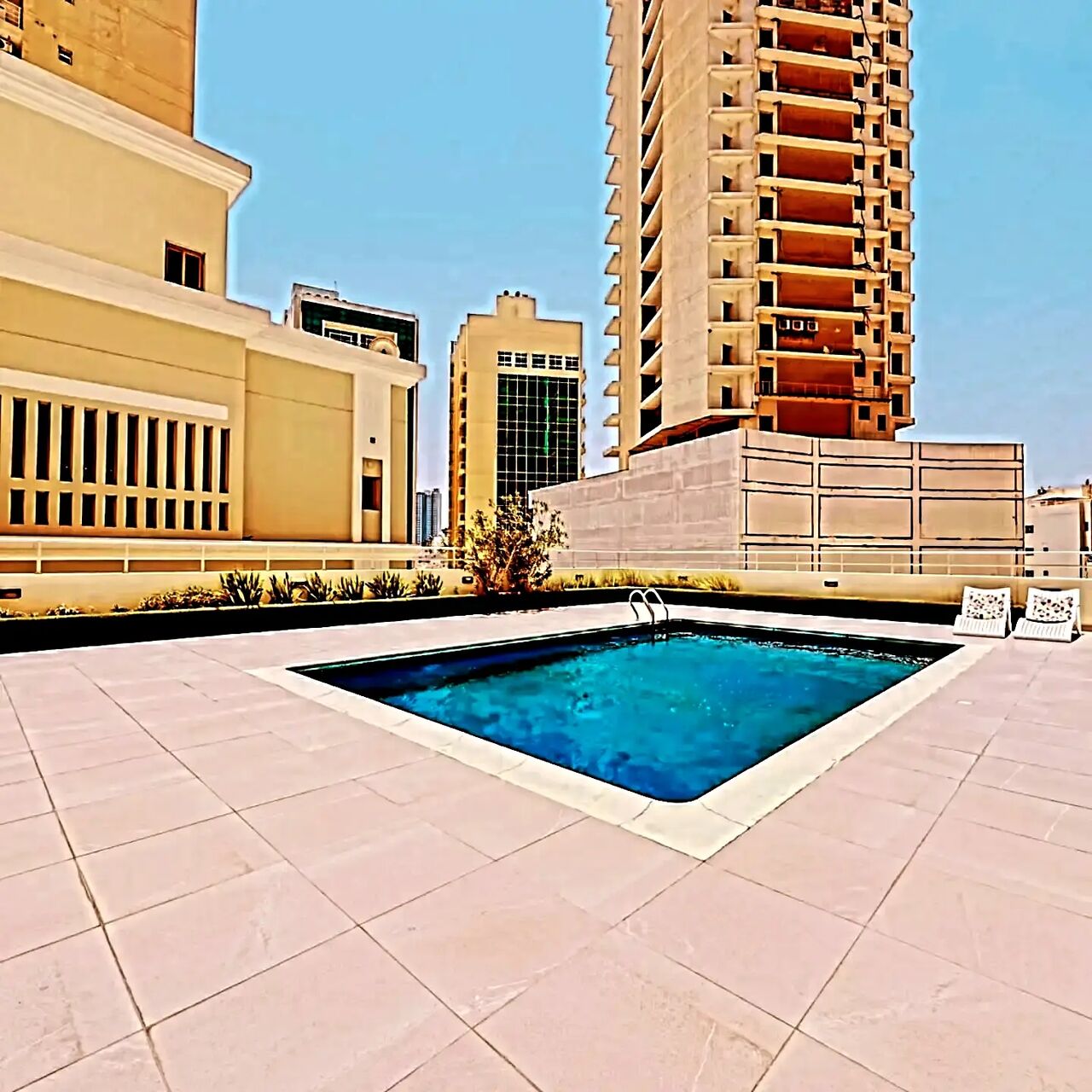 Juffair, Apartments, Flats, Houses & Villas, BHD 260/year,  1 BR,  SEA VIEW LUXURY 1 BEDROOM FOR RENT IN JUFFAIR