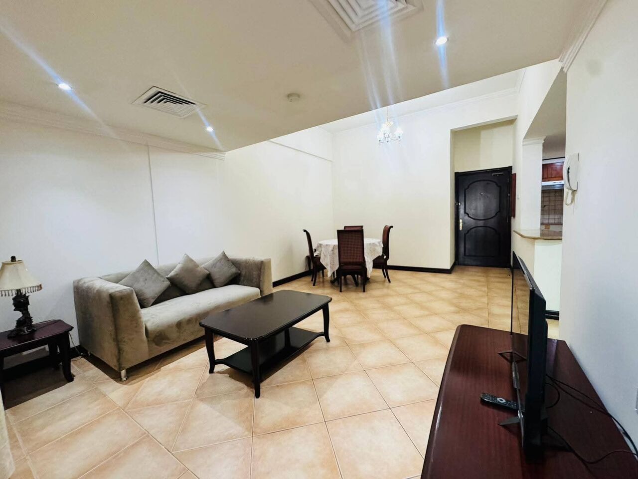 Juffair, Apartments, Flats, Houses & Villas, BHD 220/year,  1 BR,  Budget Friendly 1 Bedroom For Rent In Juffair
