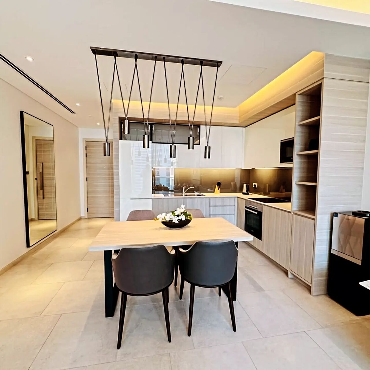 Juffair, Apartments, Flats, Houses & Villas, BHD 470/year,  Furnished,  2 BR,  2 Bedroom Luxury For Rent In Fontona Infinity Juffair