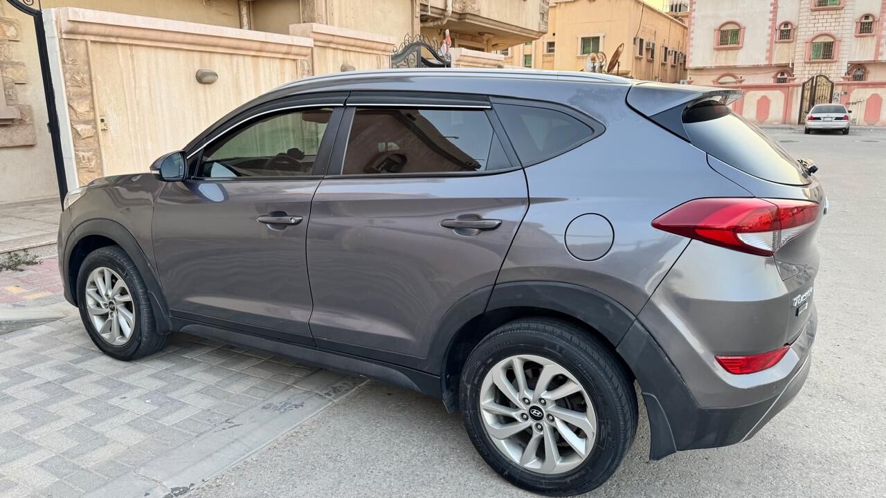 Jubail, Vehicles, Cars & Trucks , SAR 35000,  Hyundai Tucson,  2016,  Automatic,  334086 KM,   For Sale