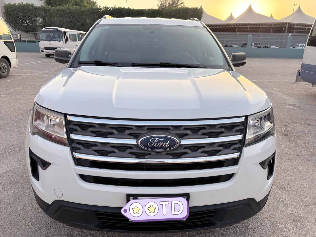 Al Malaz, Vehicles, Cars & Trucks , SAR 80000,  Ford Explorer,  2018,  Automatic,  126000 KM,   -  - White - Mint Condition
