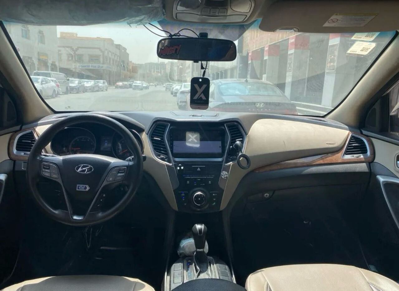Riyadh, Vehicles, Cars & Trucks , SAR 42000,  Hyundai Santa Fe,  2016,  Automatic,  227000 KM,  Hyundai Grand Santafe