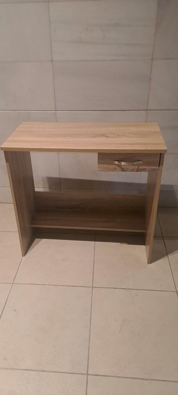 Jeddah, Furniture, SAR 150,  Sturdy Table Or Office Table Available For Sale Including Delivery.