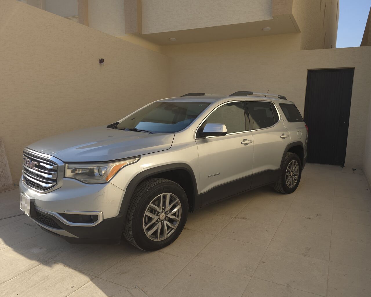 Riyadh, Vehicles, Cars & Trucks , SAR 37500,  Gmc Acadia,  2017,  Automatic,  300 KM,     First Owner