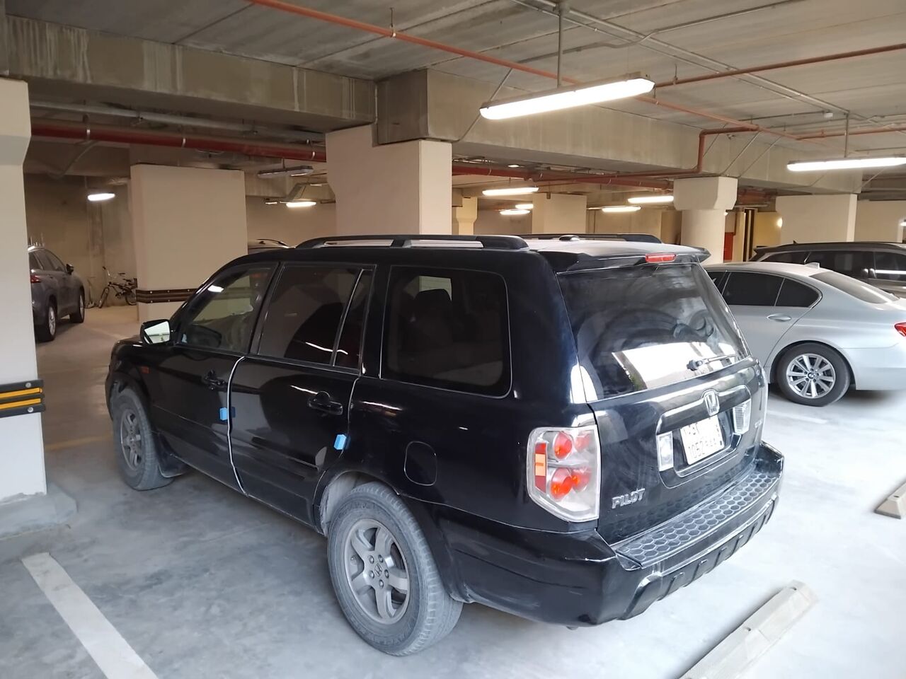 Riyadh, Vehicles, Cars & Trucks , SAR 18000,  Honda Pilot,  2006,  Automatic,  370000 KM,    (7-seater) For Sale - Run And Go