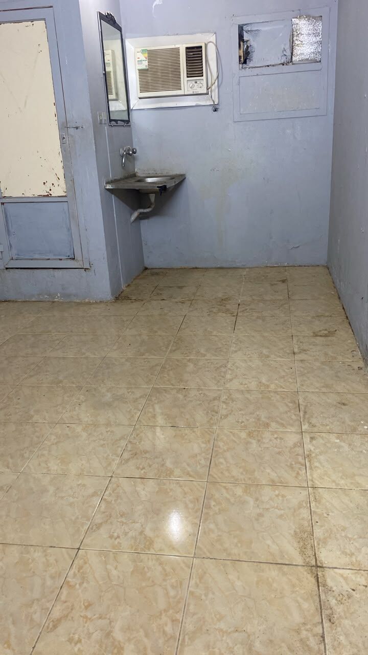 Al Salam, Apartments, Flats, Houses & Villas, SAR 1500/month,  1 BR,  Room For Bachelor Including Water Electricity