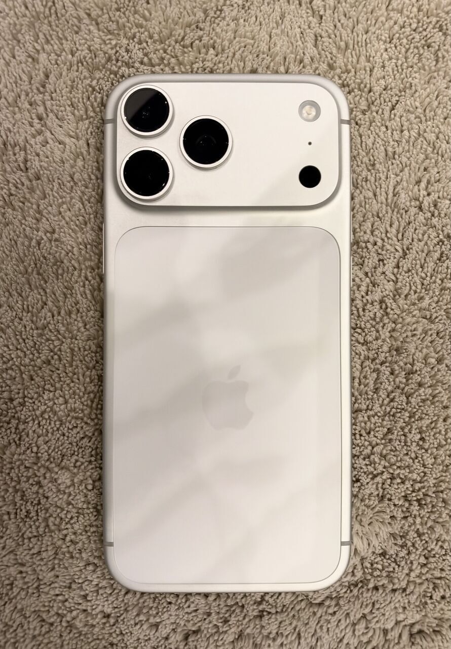Dammam, Mobile Phones, SAR 6000,  Apple IPhone 17 Pro Max 2TB Silver
