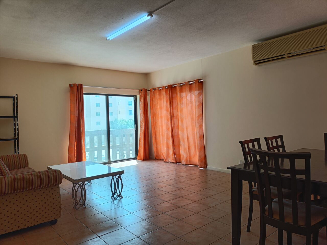 Adliya, Apartments, Flats, Houses & Villas, BHD 330/month,  3 BR,  200 Sq. Meter,  Semi Furnished 3bhk With Ewa