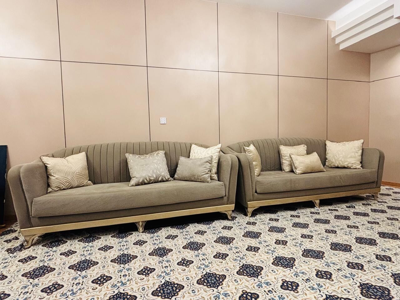 Jeddah, Furniture, SAR 2000,  11 Seater Sofa Set Excellent Quality
