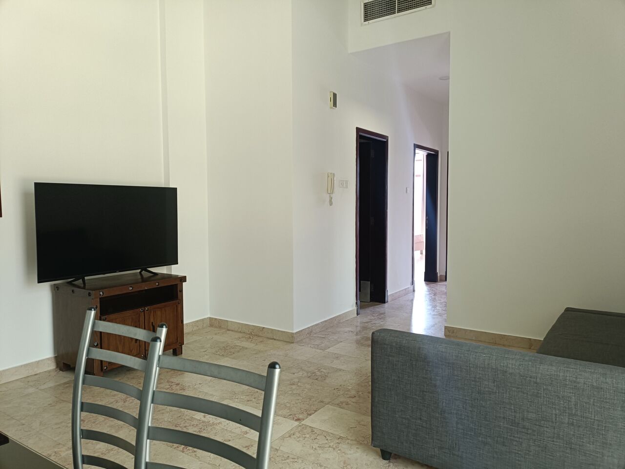 Mahooz, Apartments, Flats, Houses & Villas, BHD 320/month,  Furnished,  2 BR,  150 Sq. Meter,  Fully Furnished 2bhk With Eww