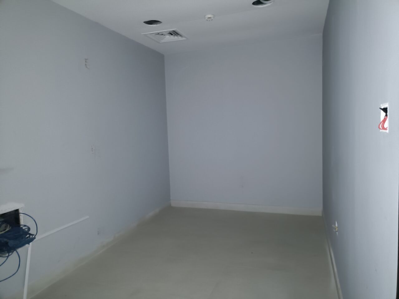 Adliya, Apartments, Flats, Houses & Villas, BHD 800/month,  6 BR,  250 Sq. Meter,  Semi Furnished Commercial Flat (160sqmtr)