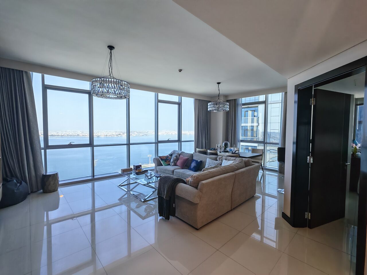 Manama, Apartments, Flats, Houses & Villas, BHD 900/month,  Furnished,  2 BR,  163 Sq. Meter,  Luxury Fully Furnished 2BR + Maid&rsquo;s Room | Panoramic Waterfront View