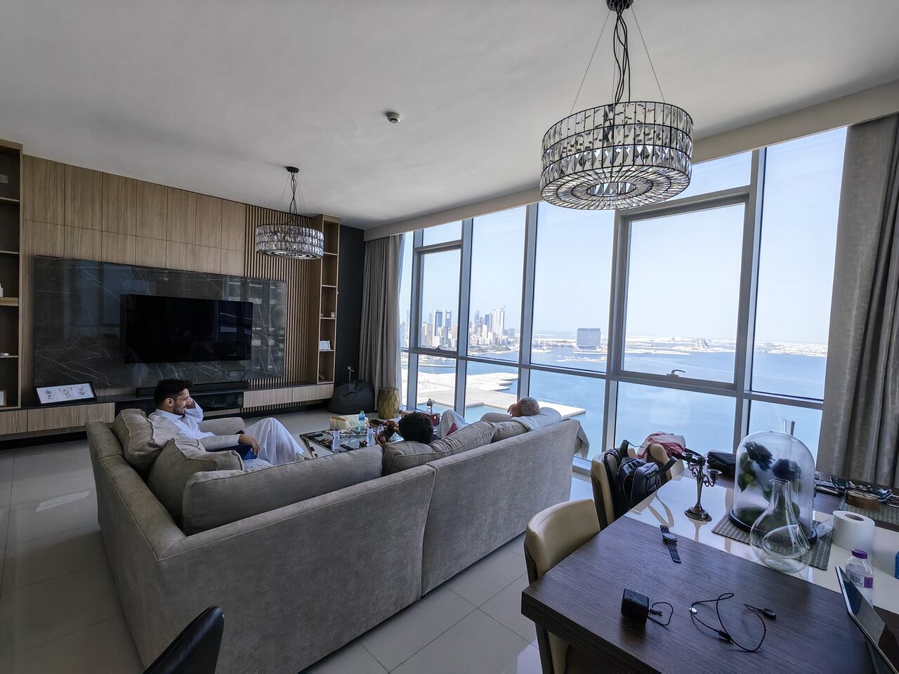 Manama, Apartments, Flats, Houses & Villas, BHD 900/month,  Furnished,  2 BR,  163 Sq. Meter,  Luxury Fully Furnished 2BR + Maid&rsquo;s Room | Panoramic Waterfront View