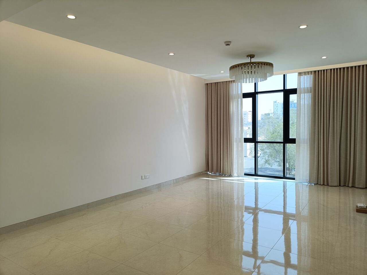 Adliya, Apartments, Flats, Houses & Villas, BHD 650/month,  2 BR,  150 Sq. Meter,  Brand New Luxury Semi Furnished 2bhk With Ewa