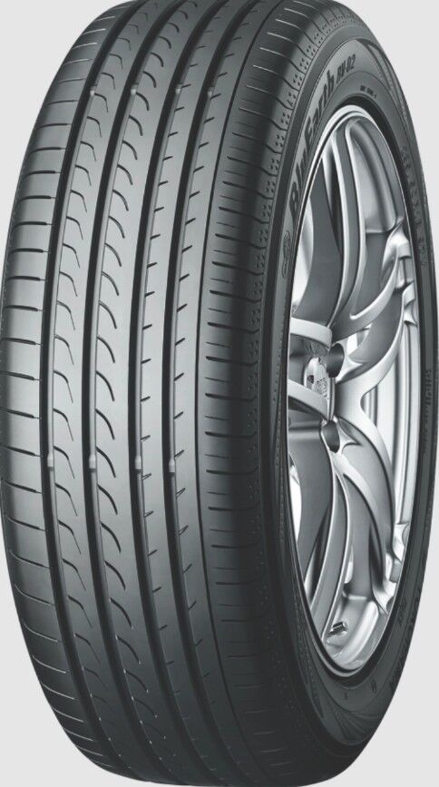 Mumbai, Auto Parts, Yokohama BluEarth RV-02 SUV Tyres For Enhanced Driving Performance