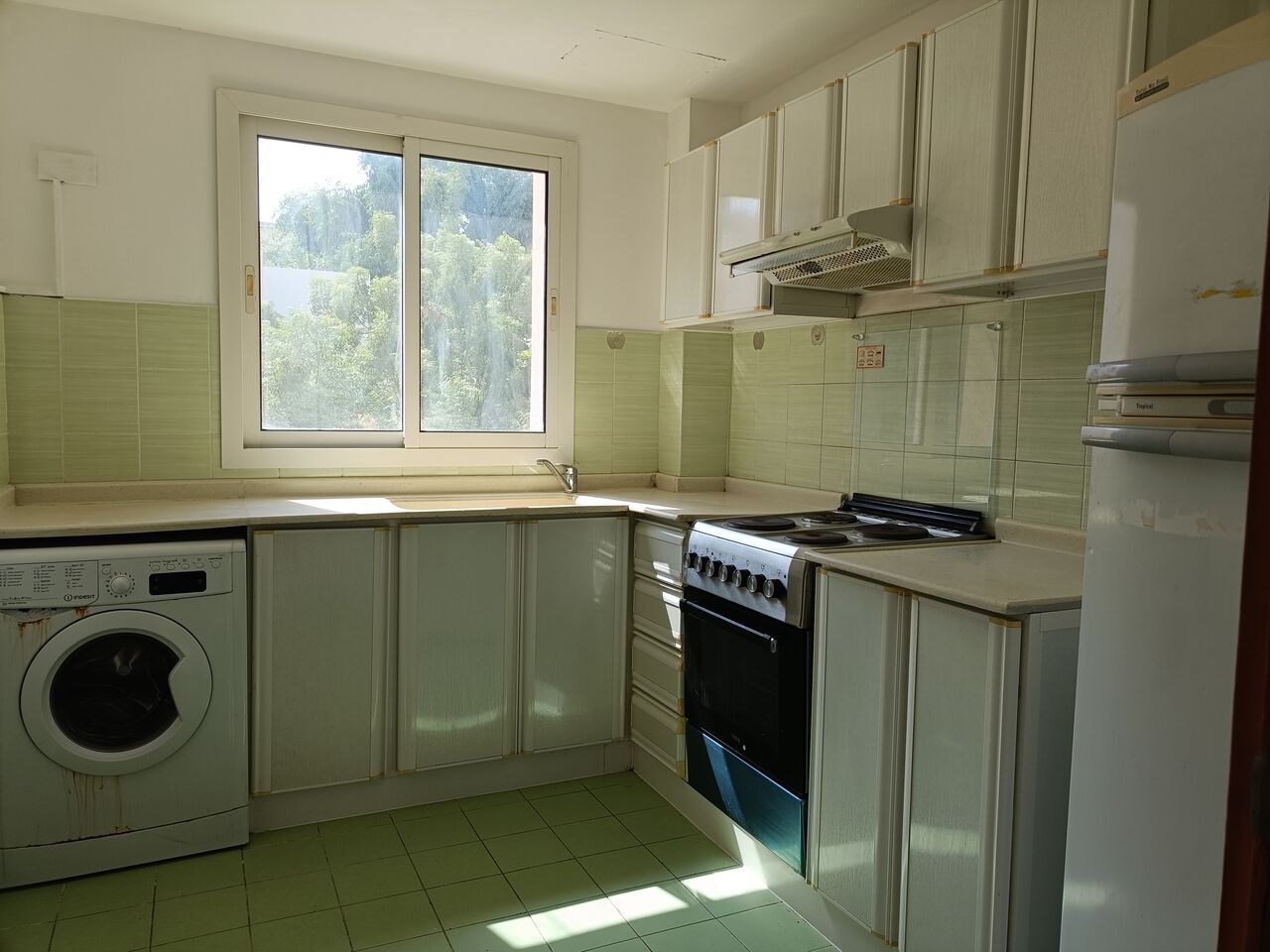 Adliya, Apartments, Flats, Houses & Villas, BHD 280/month,  Furnished,  2 BR,  130 Sq. Meter,  Fully Furnished 2bhk With Ewa