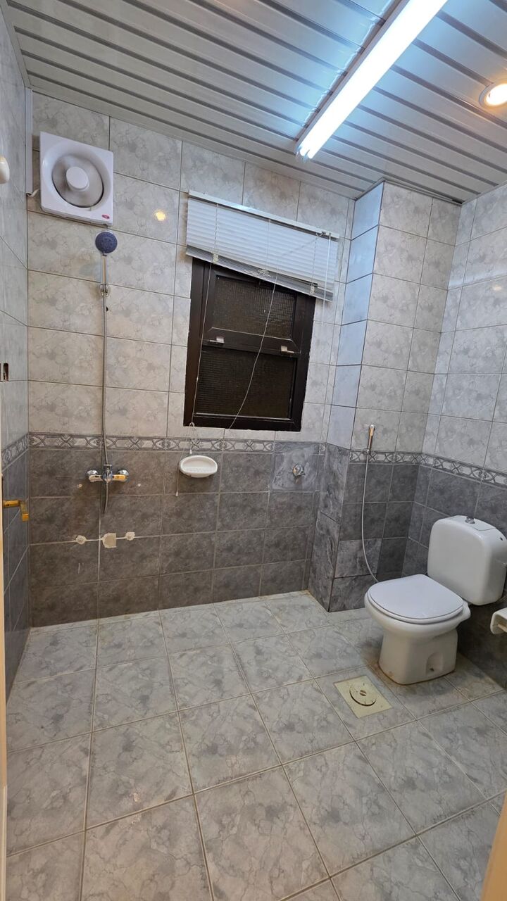 Riyadh, Apartments, Flats, Houses & Villas, 2 BR,  UNFURNISHED 2BHK GROUND FLOOR APARTMENT AVAILABLE IN FAMILY VILLA NEAR KINGDOM TOWER