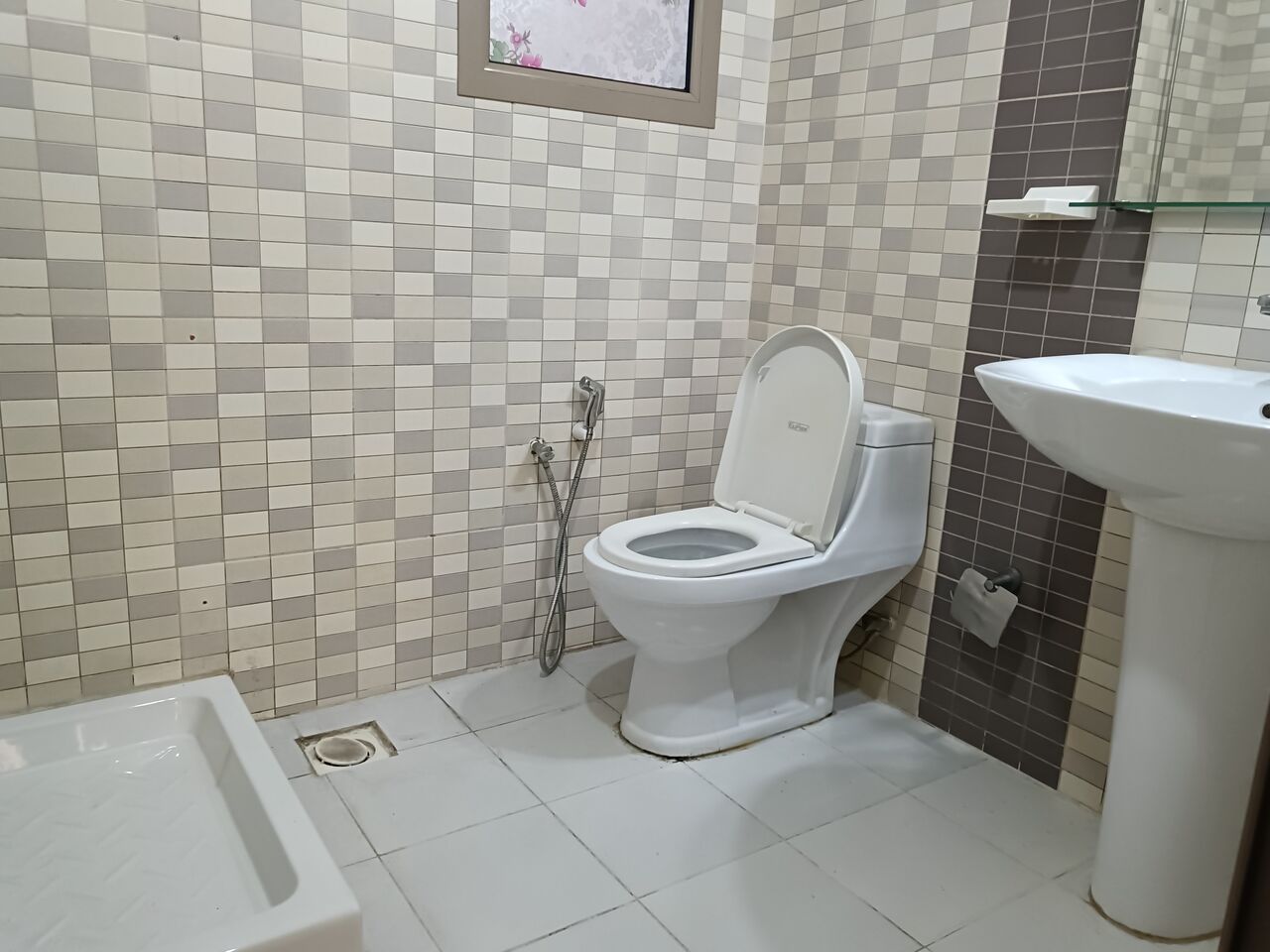 Adliya, Apartments, Flats, Houses & Villas, BHD 280/month,  Furnished,  2 BR,  150 Sq. Meter,  Fully Furnished 2bhk With Ewa