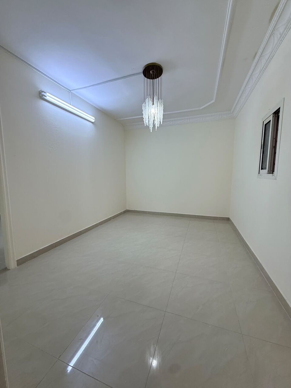 Riyadh, Apartments, Flats, Houses & Villas, 1 BR,  UNFURNISHED 1BHK GROUND FLOOR APARTMENT AVAILABLE IN FAMILY VILLA NEAR KINGDOM TOWER