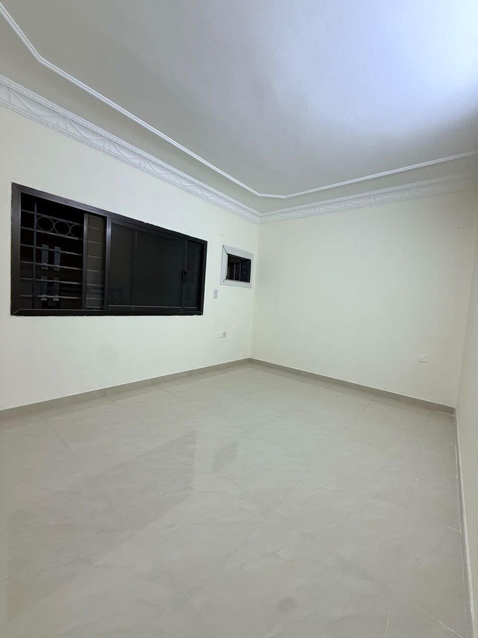 Riyadh, Apartments, Flats, Houses & Villas, 1 BR,  UNFURNISHED 1BHK GROUND FLOOR APARTMENT AVAILABLE IN FAMILY VILLA NEAR KINGDOM TOWER