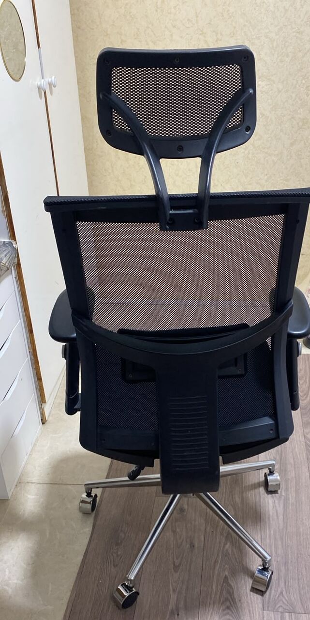 Yanbu, Furniture, SAR 1,  Office Wheel Comfortable Chair