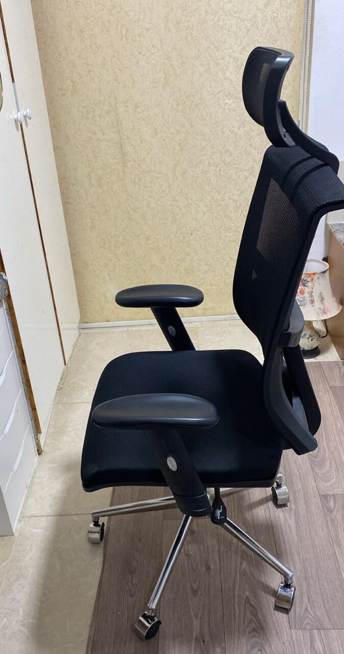 Yanbu, Furniture, SAR 1,  Office Wheel Comfortable Chair