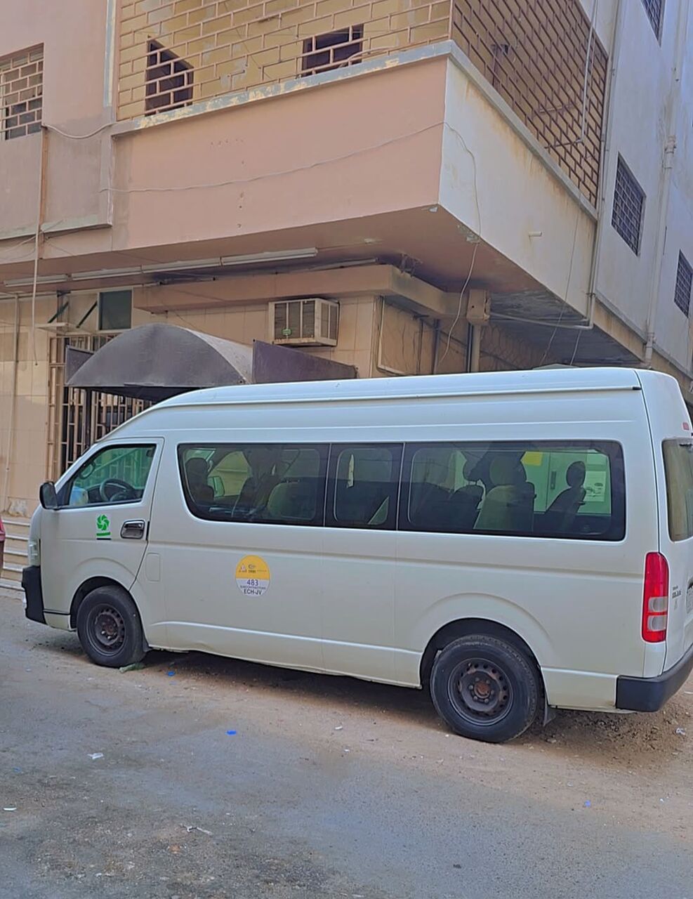 Yanbu, Vehicles, Cars & Trucks , SAR 50000,  Toyota HiAce High-Roof Passenger Mini Bus,  2013,  Manual,  110000 KM,   For Sale