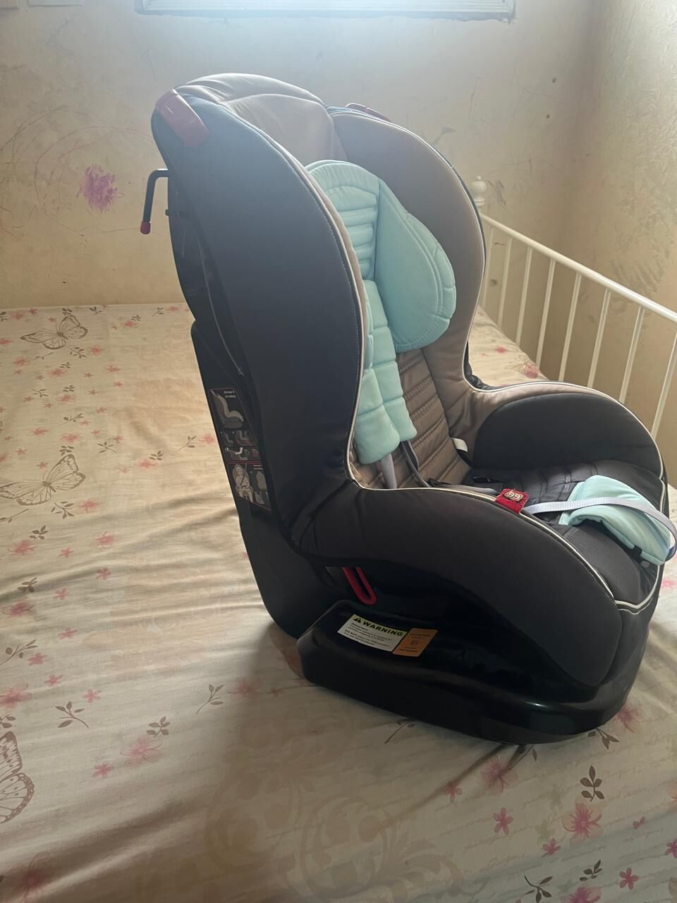 Bani Malik, Baby & Kid Stuff, SAR 140,  Baby Car Seat For Sale (Brand Juniors)