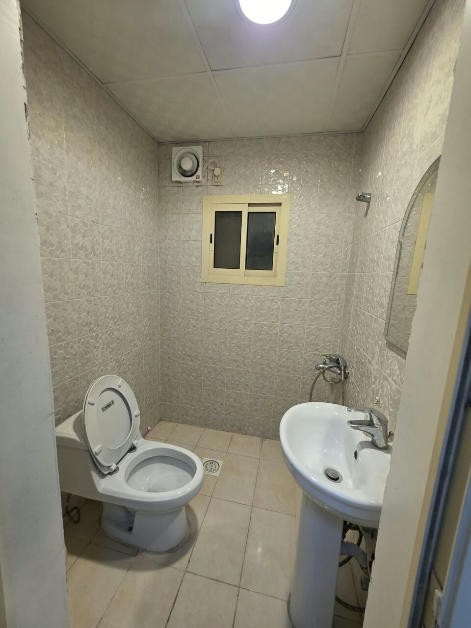 Khobar, Apartments, Flats, Houses & Villas, SAR 15000/year,  2 BR,  2 Bedrooms, A Living Room 1 Bathrooms, A Kitchen  Garond Floor Apartment
