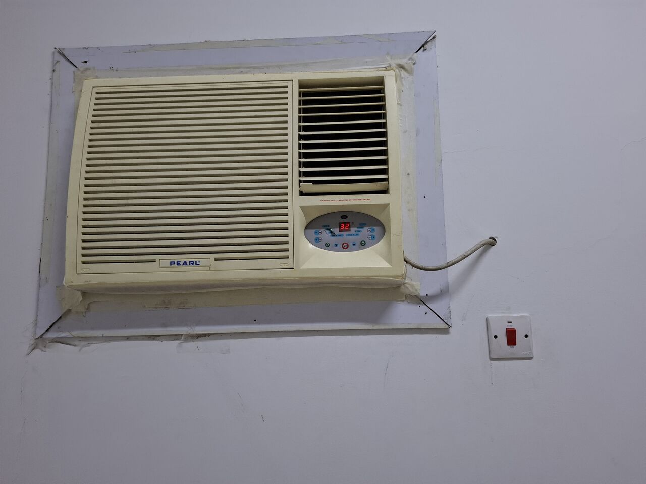 Salmaniya, Air Conditioners, BHD 50,  Window Ac Pearl And Falcon 1.5ton