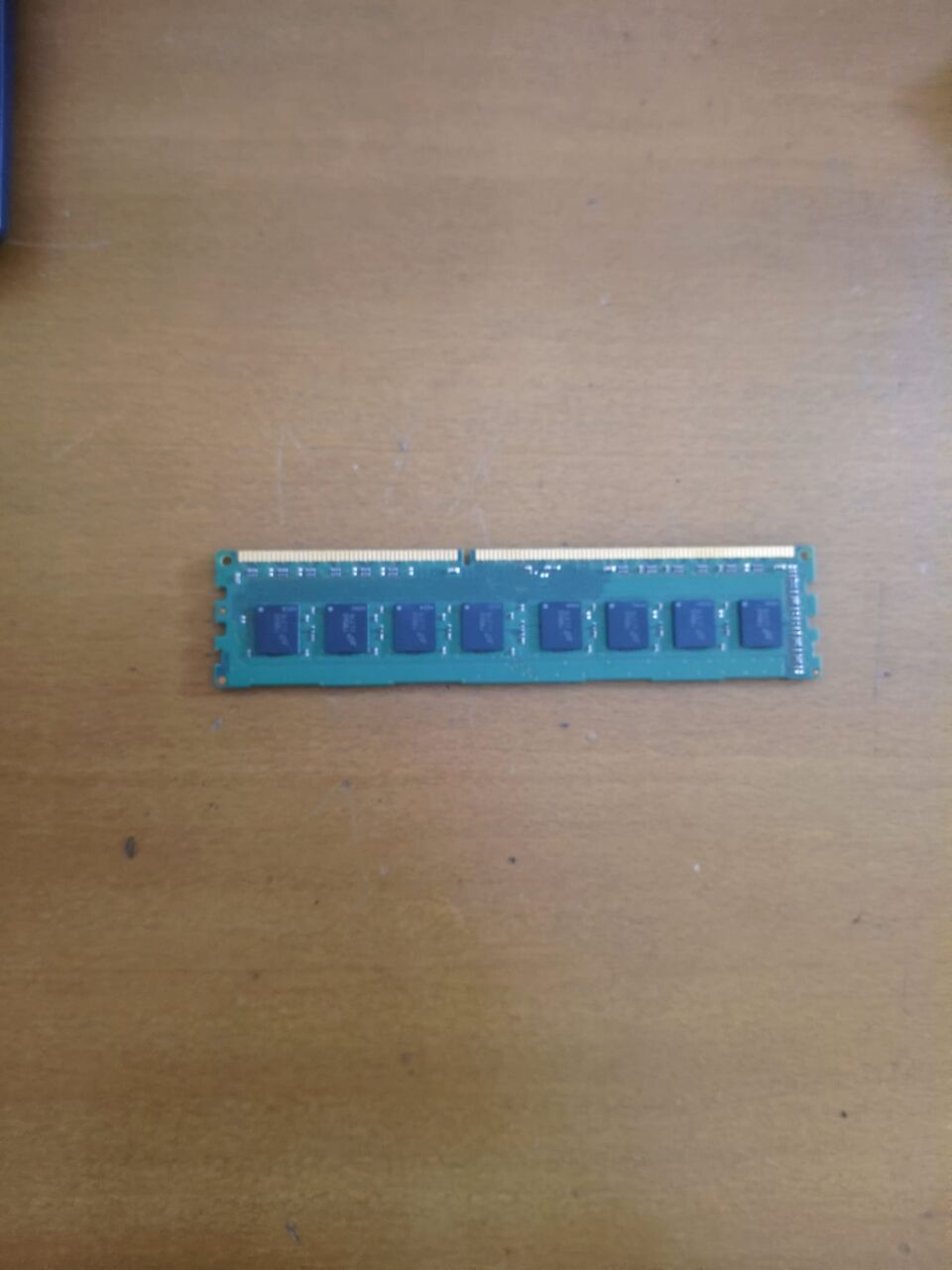 Manama, Computers, BHD 15,  (Micron)MT16KTF1G64AZ-1G6E1 8GB 2RX8 PC3L-12800U-11-13-B1n 2RX8 (Dual Rank,8x Organization