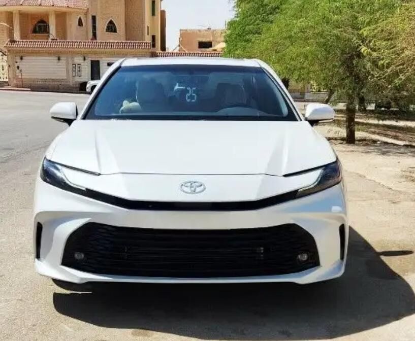 Riyadh, Vehicles, Cars & Trucks , TOYOTA CAMRY,  2025,  Automatic,  8000 KM,  FULL OPTION SUN ROOF PETROL 4