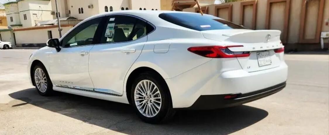 Riyadh, Vehicles, Cars & Trucks , TOYOTA CAMRY,  2025,  Automatic,  8000 KM,  FULL OPTION SUN ROOF PETROL 4