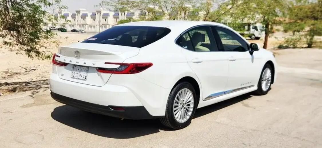 Riyadh, Vehicles, Cars & Trucks , TOYOTA CAMRY,  2025,  Automatic,  8000 KM,  FULL OPTION SUN ROOF PETROL 6